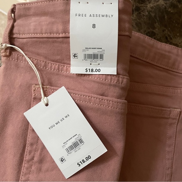 New w/ Tags Free Assembly shorts - Picture 4 of 7